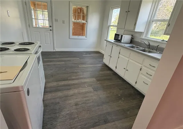 Photo 2 of Single family home for sale at 1612 W 6th Street, Coffeyville, KS 67337 | MLS# 2648099 | Listing updated on 2026-10-21