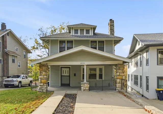 Photo 1 of Single family home for sale at 4922 Forest Ave, Kansas City, MO 64110 | MLS# 2648110 | Listing updated on 2026-10-30