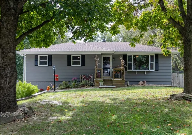 Photo 1 of Single family home for sale at 2836 Blackwell Rd, Saint Joseph, MO 64506 | MLS# 2648114 | Listing updated on 2026-10-22