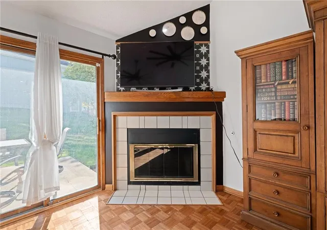 Photo 3 of Townhouse for sale at 12439 Charlotte St, Kansas City, MO 64146 | MLS# 2648119 | Listing updated on 2026-10-29