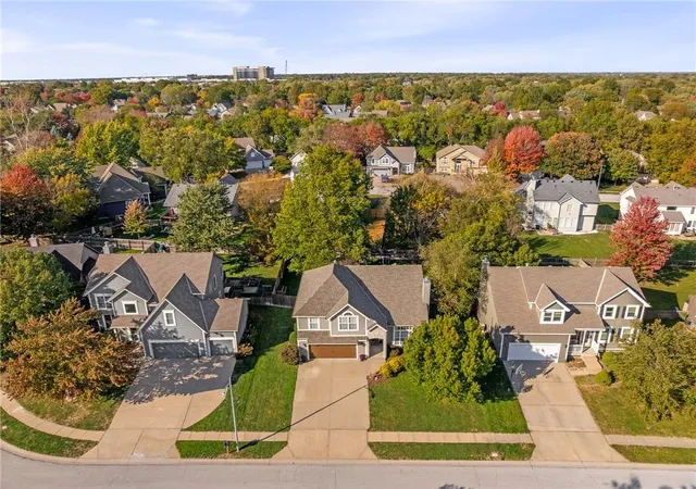 Photo 4 of Single family home for sale at 18212 W 156th Street, Olathe, KS 66062 | MLS# 2648122 | Listing updated on 2026-10-29