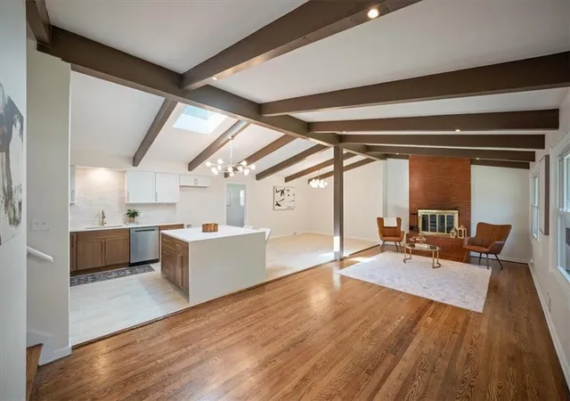 Photo 2 of Sale Pending at 7908 Windsor St, Prairie Village, KS 66208 | MLS# 2648138 | Listing updated on 2026-10-27
