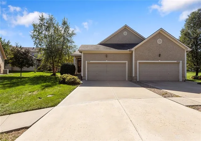 Photo 2 of Townhouse for sale at 22541 W 72nd Street, Shawnee, KS 66227 | MLS# 2648142 | Listing updated on 2026-10-23