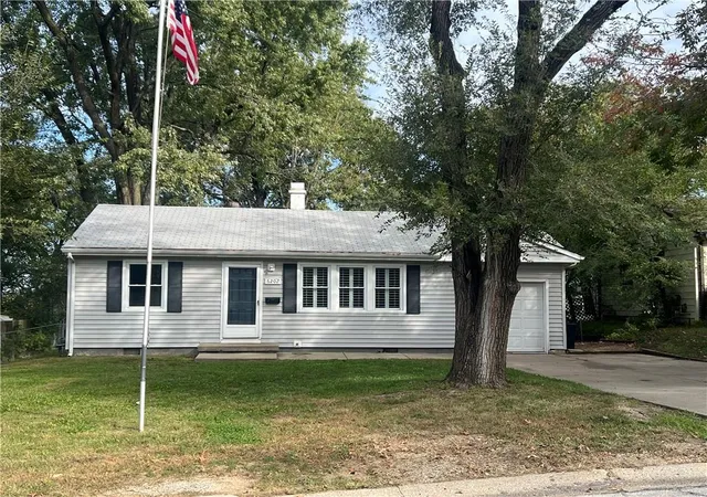 Photo 1 of Single family home for sale at 6202 E 147th Terrace, Grandview, MO 64030 | MLS# 2648144 | Listing updated on 2026-10-22