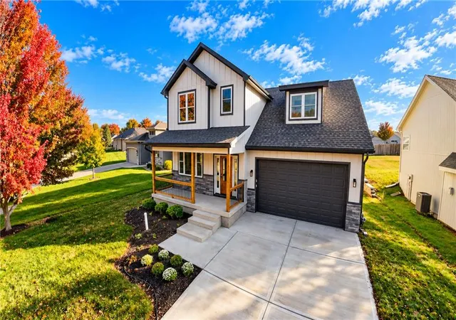 Photo 1 of Single family home for sale at 1807 N 92nd Terrace, Kansas City, KS 66112 | MLS# 2648150 | Listing updated on 2026-10-25