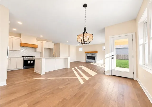 Photo 3 of Single family home for sale at 1807 N 92nd Terrace, Kansas City, KS 66112 | MLS# 2648150 | Listing updated on 2026-10-25