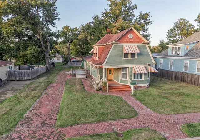 Photo 1 of Single family home for sale at 620 E Main St, Cherryvale, KS 67335 | MLS# 2648152 | Listing updated on 2026-10-27