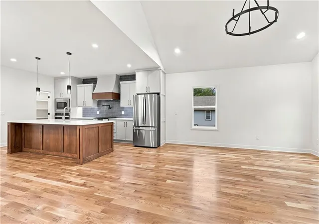 Photo 4 of Single family home for sale at 2730 S 37th Street, Kansas City, KS 66106 | MLS# 2648153 | Listing updated on 2026-10-22