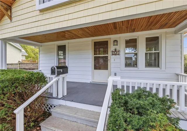 Photo 2 of Sale Pending at 201 N Ash Ave, Independence, MO 64052 | MLS# 2648168 | Listing updated on 2026-10-27