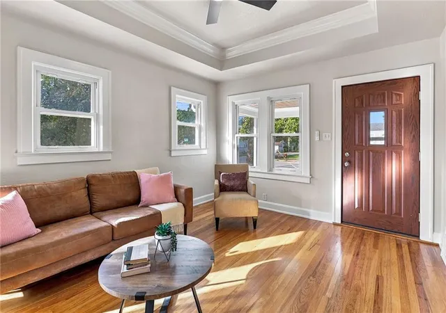 Photo 3 of Sale Pending at 201 N Ash Ave, Independence, MO 64052 | MLS# 2648168 | Listing updated on 2026-10-27