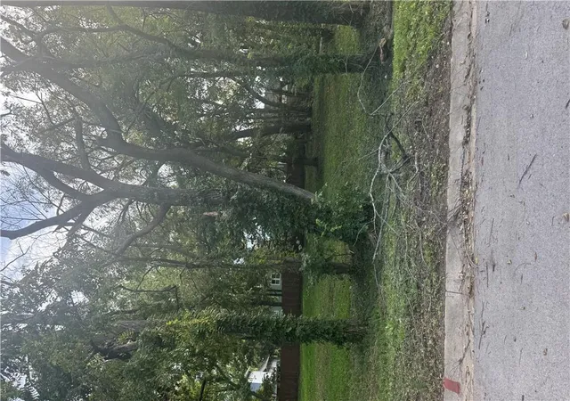 Photo 2 of Land for sale at 7719 Kenwood Ave, Kansas City, MO 64131 | MLS# 2648169 | Listing updated on 2026-10-23