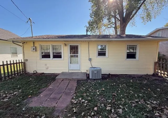 Photo 3 of Single family home for sale at 1114 W 3rd Street, Cameron, MO 64429 | MLS# 2648174 | Listing updated on 2026-10-22