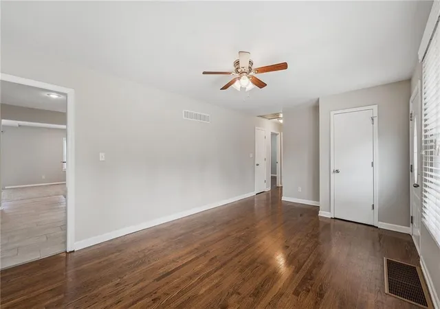 Photo 4 of Single family home for sale at 9139 Western Hills Dr, Kansas City, MO 64114 | MLS# 2648176 | Listing updated on 2026-10-22