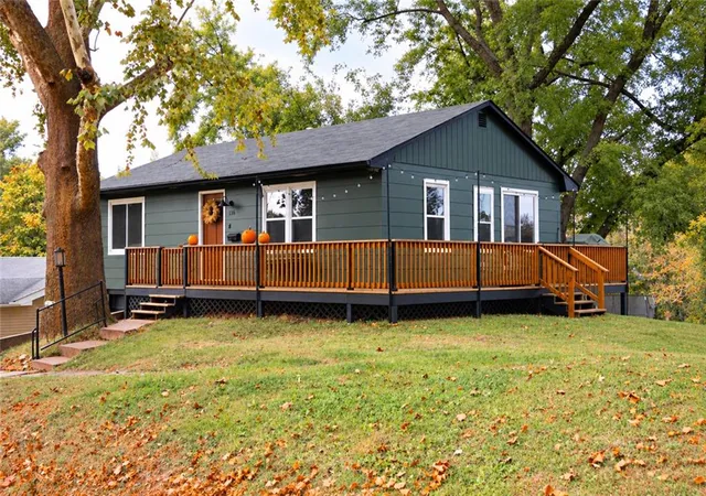 Photo 2 of Single family home for sale at 116 S Elm St, Stanberry, MO 64489 | MLS# 2648182 | Listing updated on 2026-10-22