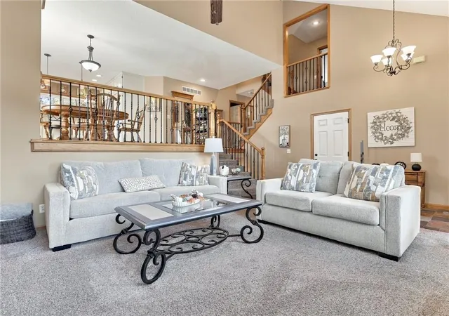 Photo 4 of Single family home for sale at 1718 Aspen Ln, Excelsior Springs, MO 64024 | MLS# 2648184 | Listing updated on 2026-10-28