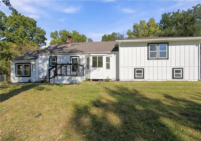 Single family home for sale at 9304 E 68th Terrace, Raytown, MO 64133 | MLS# 2648185