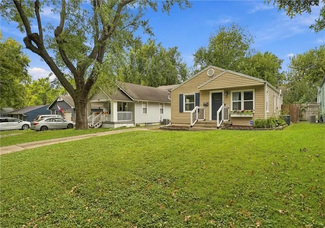 Photo 2 of Single family home for sale at 8002 Main St, Kansas City, MO 64114 | MLS# 2648190 | Listing updated on 2026-10-30
