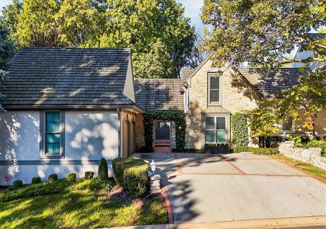 Photo 1 of Single family home for sale at 7904 Bristol Ct, Prairie Village, KS 66208 | MLS# 2648191 | Listing updated on 2026-10-23