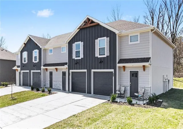 Photo 2 of Multi family home for sale at 603 Mason Ct, Odessa, MO 64076 | MLS# 2648192 | Listing updated on 2026-10-22