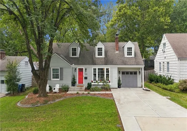 Photo 1 of Sale Pending at 7332 Ash St, Prairie Village, KS 66208 | MLS# 2648193 | Listing updated on 2026-10-28