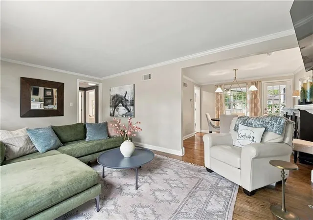 Photo 4 of Sale Pending at 7332 Ash St, Prairie Village, KS 66208 | MLS# 2648193 | Listing updated on 2026-10-28