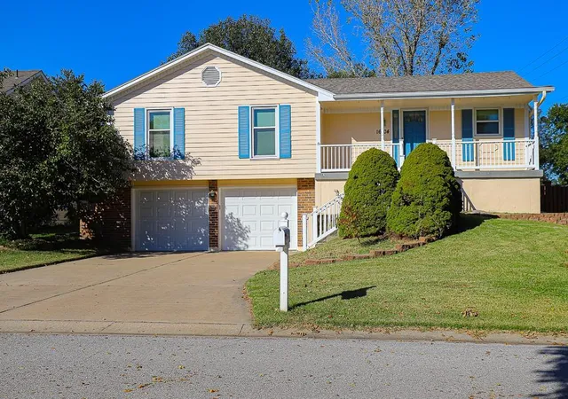 Photo 1 of Single family home for sale at 16704 52nd Street S, Independence, MO 64055 | MLS# 2648201 | Listing updated on 2026-10-27