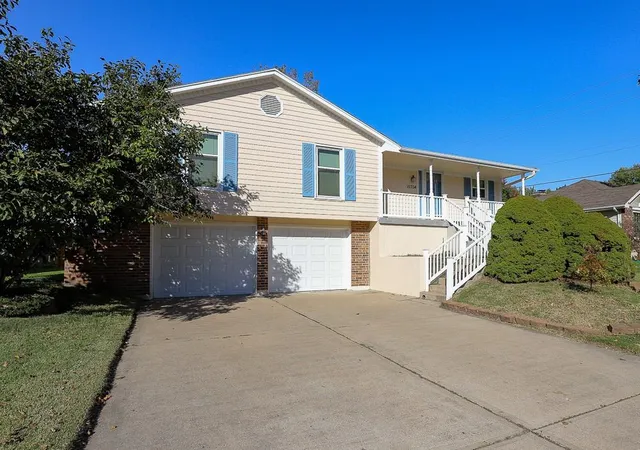 Photo 2 of Single family home for sale at 16704 52nd Street S, Independence, MO 64055 | MLS# 2648201 | Listing updated on 2026-10-27