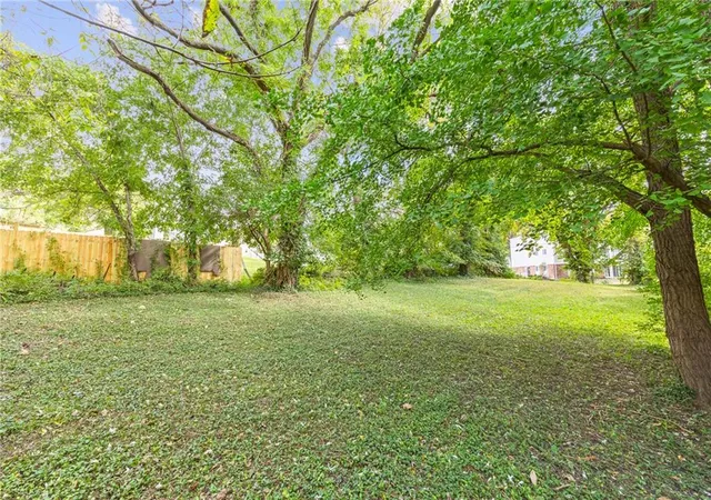Photo 4 of Land for sale at 2912 NE 37th Street, Kansas City, MO 64117 | MLS# 2648210 | Listing updated on 2026-10-22