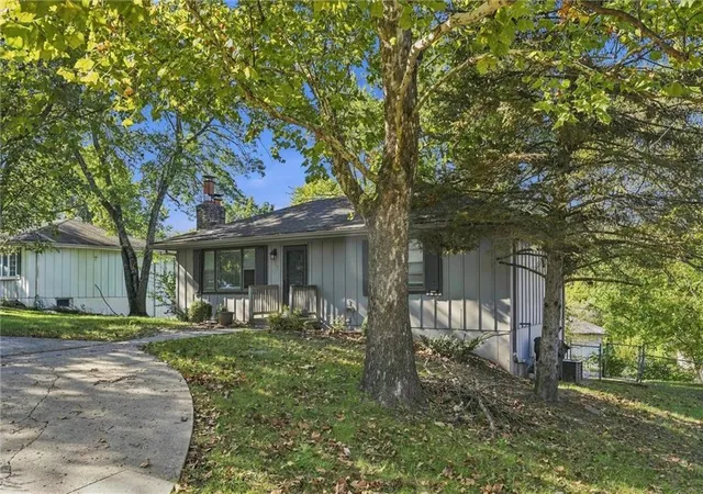 Photo 3 of Single family home for sale at 2206 Wilson Ave, Leavenworth, KS 66048 | MLS# 2648222 | Listing updated on 2026-10-22