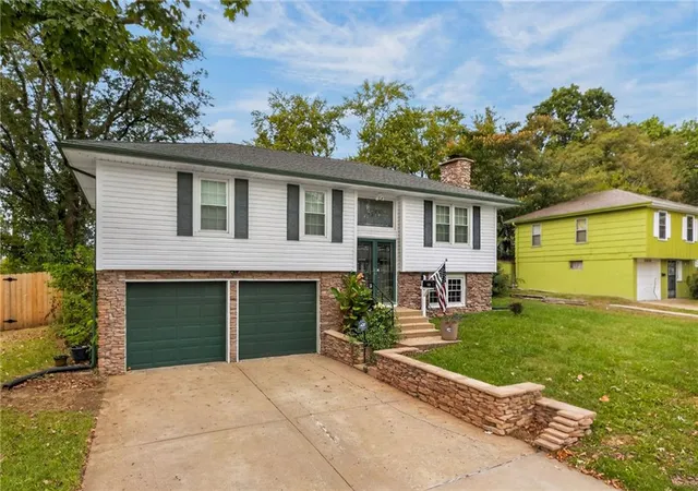 Photo 2 of Single family home for sale at 9418 Fairwood Dr, Kansas City, MO 64138 | MLS# 2648223 | Listing updated on 2026-10-22