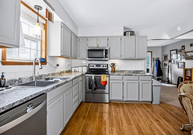 Photo 3 of Single family home for sale at 408 Quail Trl, Warrensburg, MO 64093 | MLS# 2648230 | Listing updated on 2026-10-22