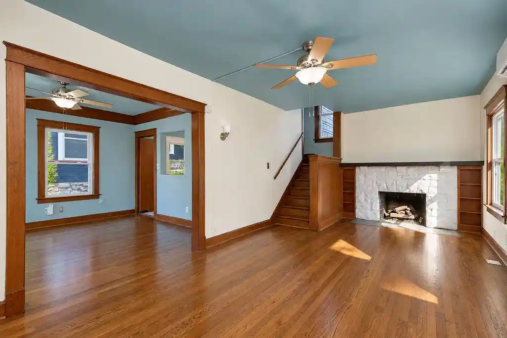 Photo 4 of Single family home for sale at 4217 Holmes St, Kansas City, MO 64110 | MLS# 2648246 | Listing updated on 2026-10-24