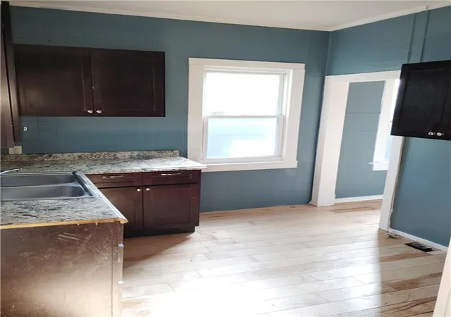 Photo 4 of Single family home for sale at 3421 Flora Ave, Kansas City, MO 64109 | MLS# 2648249 | Listing updated on 2026-10-29