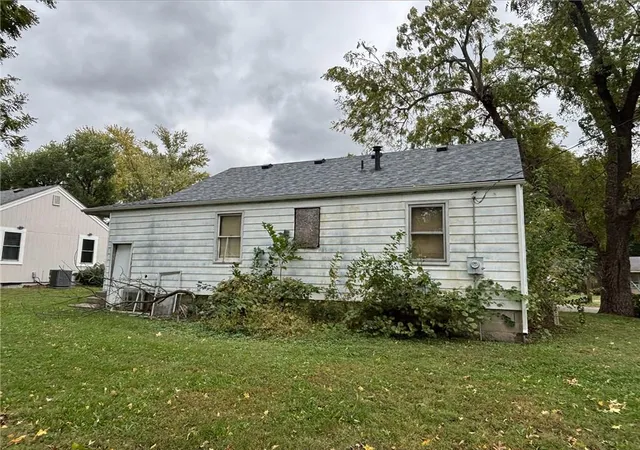 Photo 3 of Single family home for sale at 710 Pine St, Belton, MO 64012 | MLS# 2648253 | Listing updated on 2026-10-22
