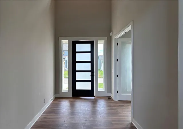 Photo 1 of Single family home for sale at 1816 SW Arbormist Dr, Lees Summit, MO 64082 | MLS# 2648254 | Listing updated on 2026-10-28