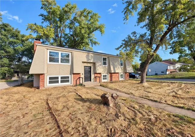 Photo 1 of Single family home for sale at 1400 65th Terrace, Kansas City, MO 64118 | MLS# 2648280 | Listing updated on 2026-10-22