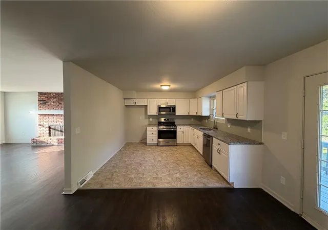 Photo 3 of Single family home for sale at 1400 65th Terrace, Kansas City, MO 64118 | MLS# 2648280 | Listing updated on 2026-10-22