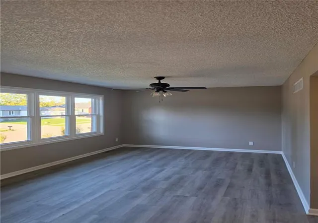 Photo 2 of Single family home for sale at 603 Se 21st Street, Oak Grove, MO 64075 | MLS# 2648286 | Listing updated on 2026-10-22