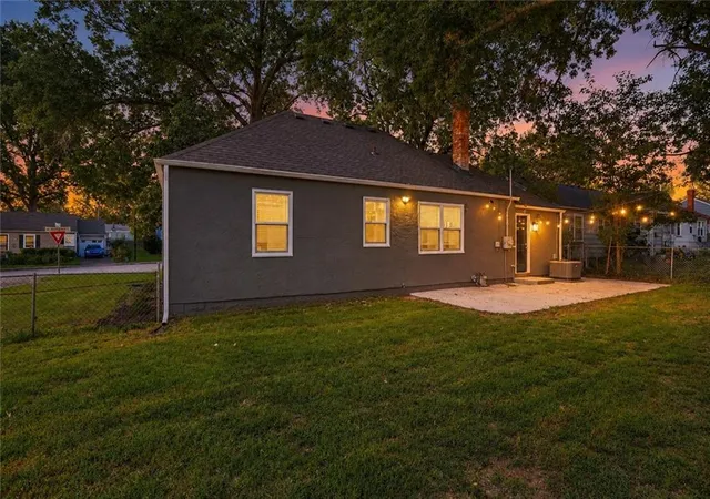 Photo 2 of Single family home for sale at 5117 Rosewood Dr, Roeland Park, KS 66205 | MLS# 2648289 | Listing updated on 2026-10-22
