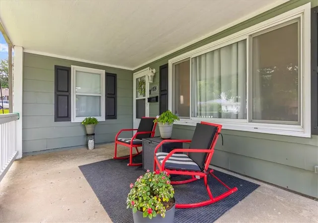 Photo 2 of Single family home for sale at 503 NE 67th Terrace, Kansas City, MO 64118 | MLS# 2648320 | Listing updated on 2026-10-24
