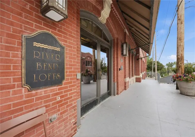 Photo 1 of Condo for sale at 200 Main St #510, Kansas City, MO 64105 | MLS# 2648321 | Listing updated on 2026-10-23