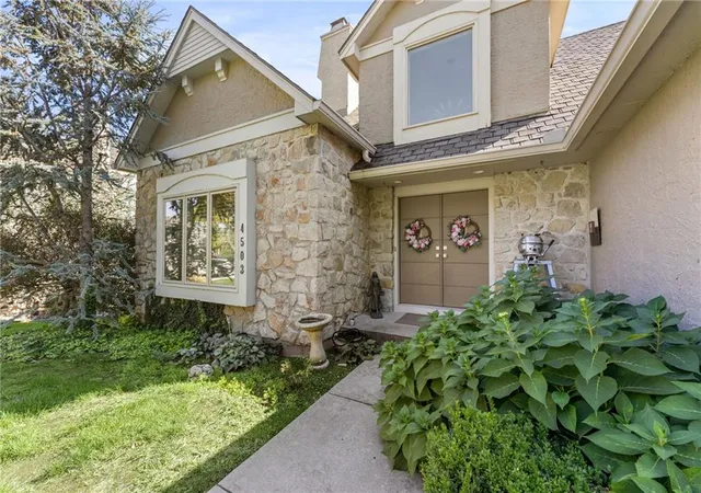 Photo 1 of Townhouse for sale at 4503 Ne Waters Edge St, Lees Summit, MO 64064 | MLS# 2648327 | Listing updated on 2026-10-27