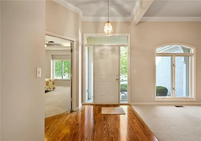 Photo 4 of Single family home for sale at 12307 Ash St, Leawood, KS 66209 | MLS# 2648331 | Listing updated on 2026-10-23