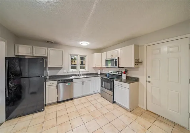 Photo 4 of Single family home for sale at 12005 E 47th Terrace, Kansas City, MO 64133 | MLS# 2648335 | Listing updated on 2026-10-26