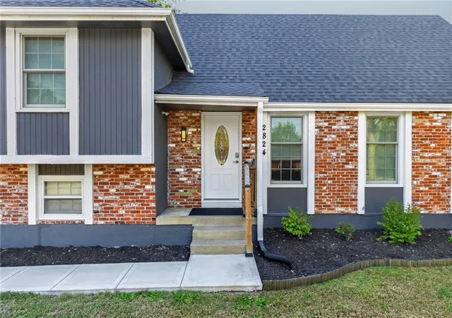 Photo 4 of Single family home for sale at 2824 S Ann Ave, Independence, MO 64057 | MLS# 2648350 | Listing updated on 2026-10-29