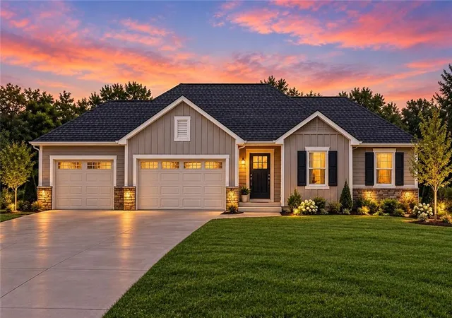 Single family home for sale at 2237 S Quail Dr, Independence, MO 64057 | MLS# 2648352