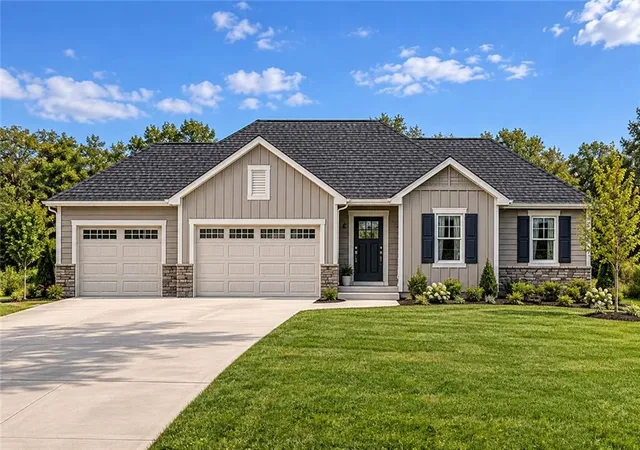 Photo 2 of Single family home for sale at 2237 S Quail Dr, Independence, MO 64057 | MLS# 2648352 | Listing updated on 2026-10-23