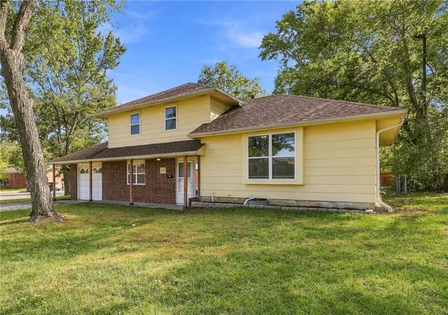 Photo 1 of Single family home for sale at 311 E Washington St, Gardner, KS 66030 | MLS# 2648361 | Listing updated on 2026-10-27