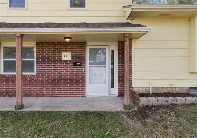 Photo 2 of Single family home for sale at 311 E Washington St, Gardner, KS 66030 | MLS# 2648361 | Listing updated on 2026-10-27