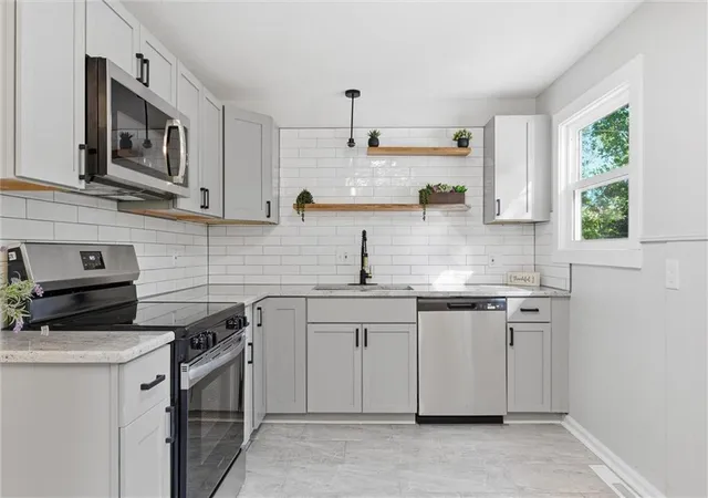 Photo 3 of Sale Pending at 8503 Crystal Ave, Kansas City, MO 64138 | MLS# 2648362 | Listing updated on 2026-10-27